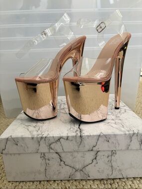 Hella Heels Sienna Classic Stiletto - Rose Gold - 8 INCH size 5